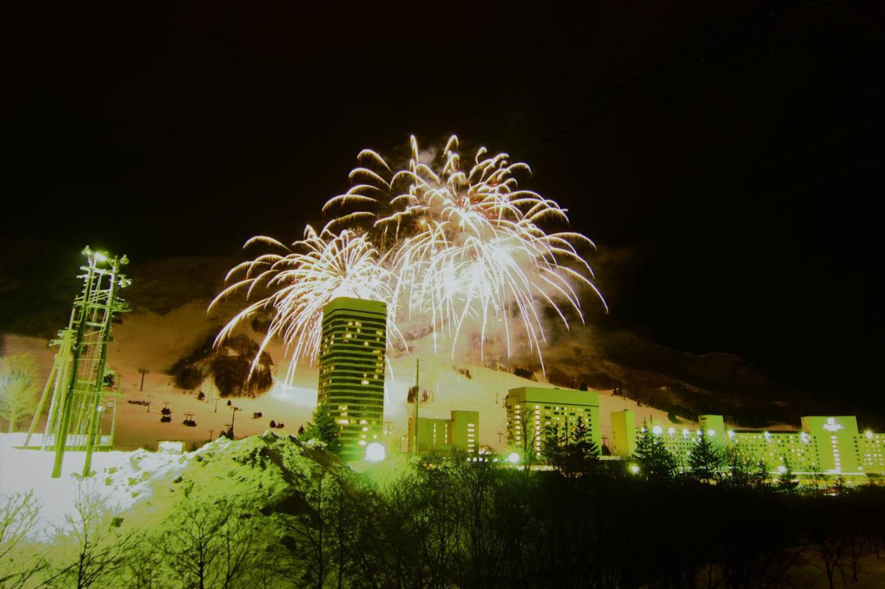 Hotel Utopia Yuzawa  Ngoại thất bức ảnh