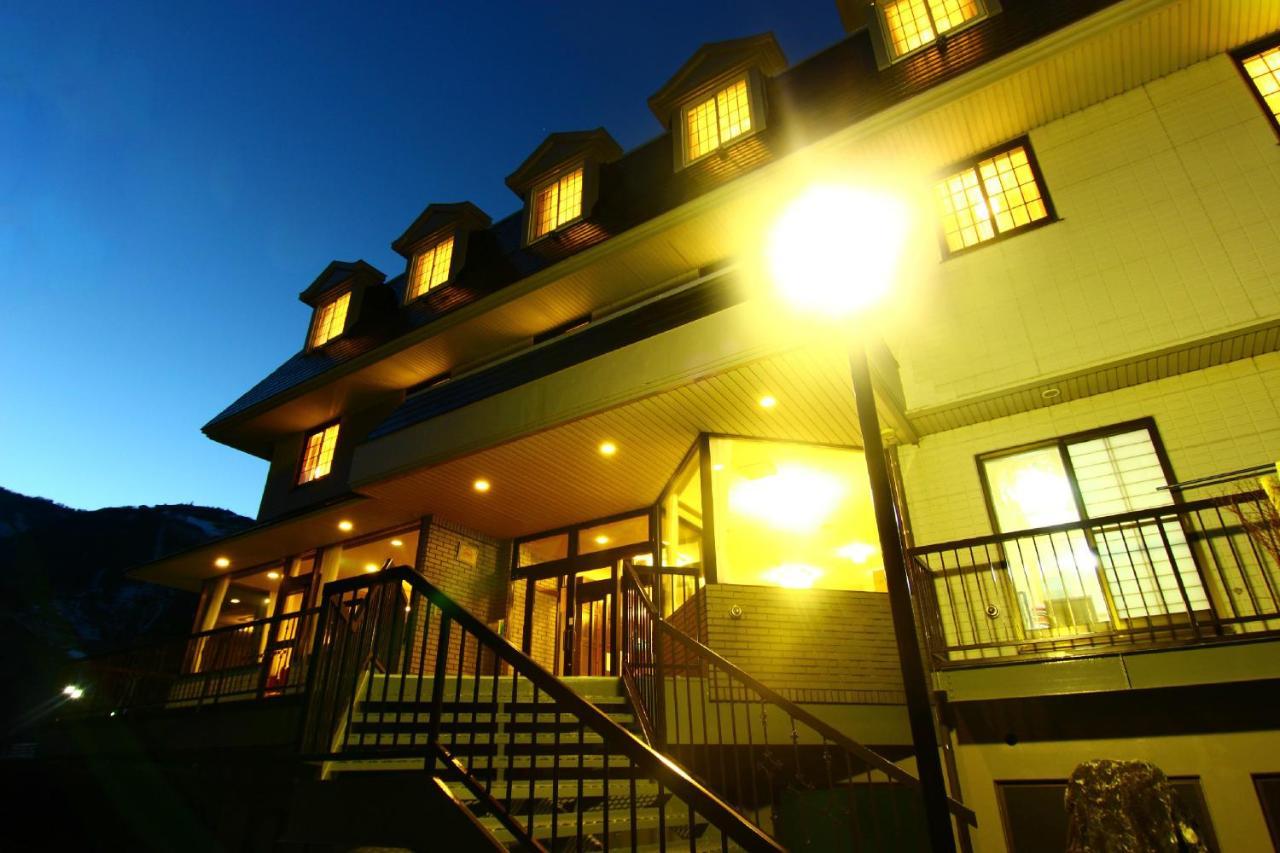 Hotel Utopia Yuzawa  Ngoại thất bức ảnh